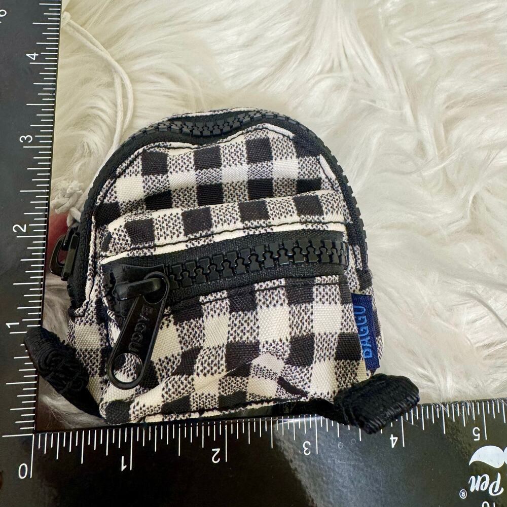 BAGGU Mini Backpack Bag Charm Gingham Black White Purse Clip NEW - Picture 5 of 5